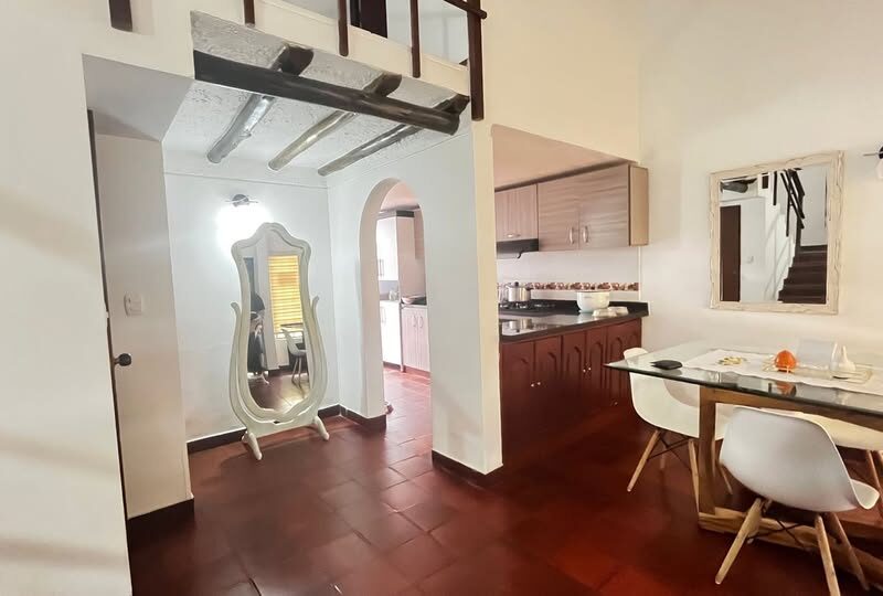 ¡Vive en una hermosa casa tipo chalet!