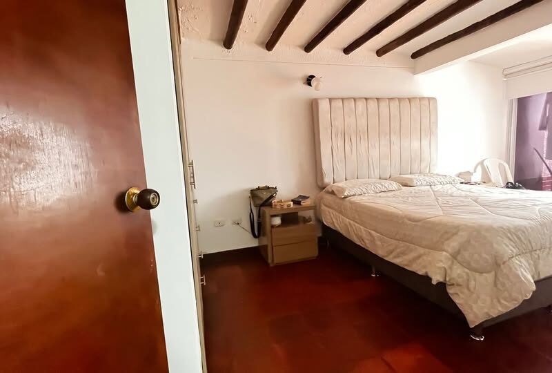 ¡Vive en una hermosa casa tipo chalet!