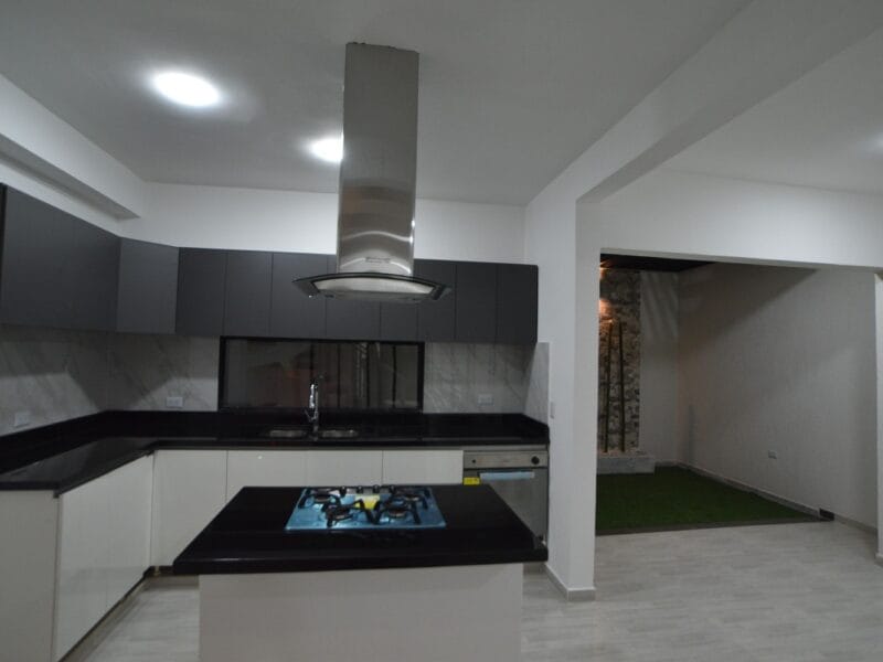 Espectacular Casa de Dos Pisos