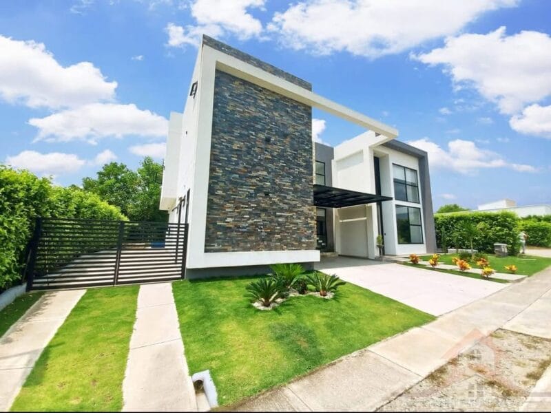 Casa de Lujo en Condominio Campestre