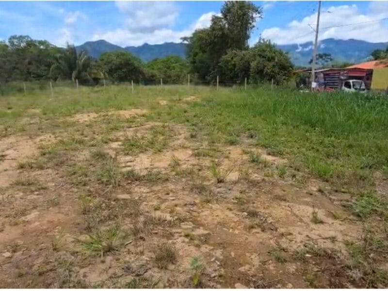 Lotes de 2.000 Mt² Villas del Lago