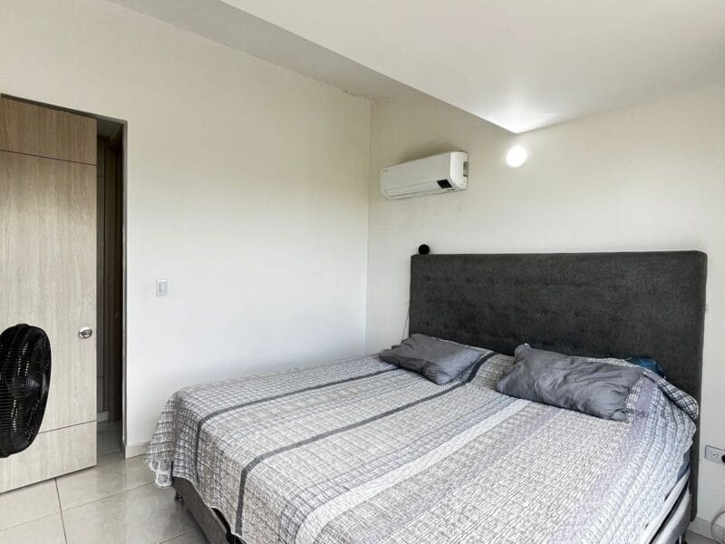 Casa de 3 Niveles Condominio Aposentos