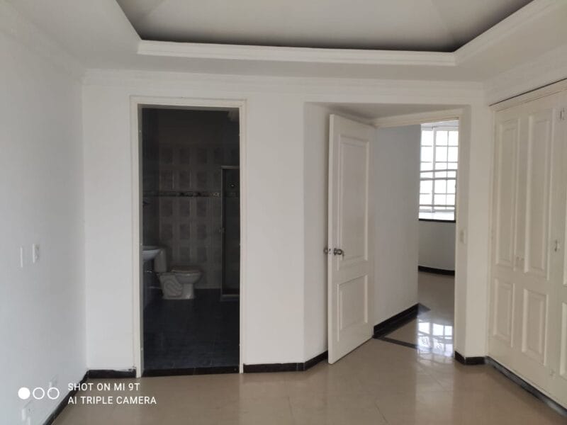 Casa de dos Pisos en la Gaitana