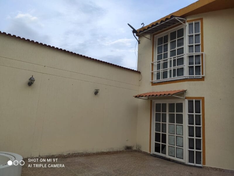 Casa de dos Pisos en la Gaitana