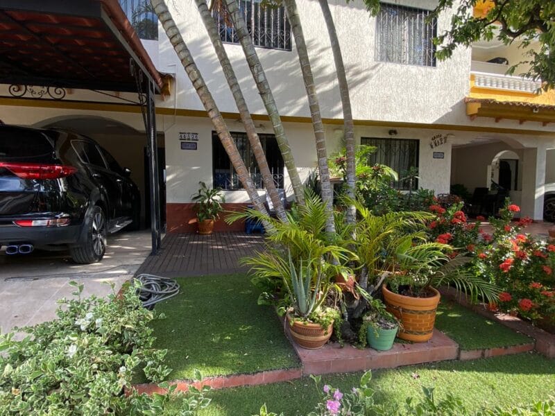 Casa en Conjunto Los Laureles Zona Oriente